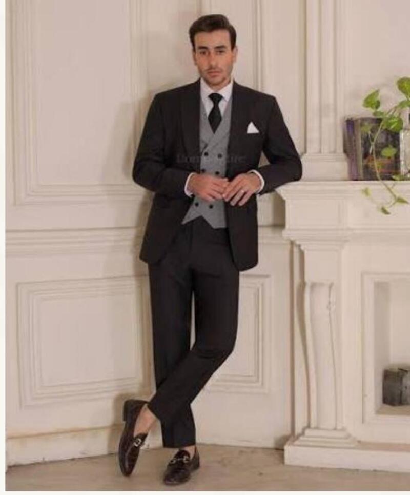 Men's tailored formal suit